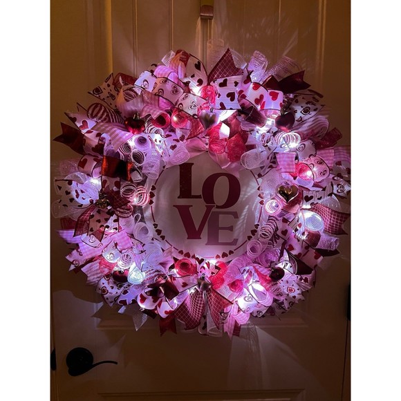 XL Handmade Valentine’s LOVE Ribbon Prelit Wreath 26 ins LED XLW4 - Picture 10 of 11